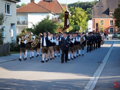 Gemeinsamer Marsch zur Feuerwache.