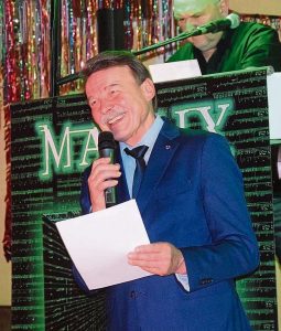 Hermann Käser eröffnete den Ball offiziell.