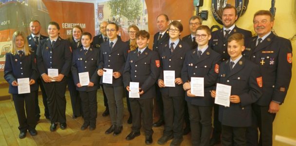 Elias Beck, Anton Hilpert, Erik Jahn, Lena Kerscher, Louis Kerscher, Victor Onofrei, Tim Reiser, Leonhard Schreieck, Markus Szydlowski und Johanna Weigl sind neu in der Jugendgruppe; Josef Falk und Pavlina Kunesova neue aktive Kräfte.